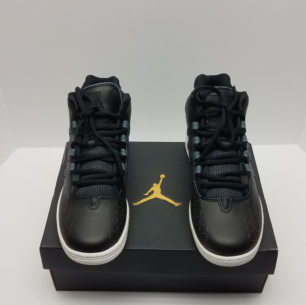 Jordan NIke Illusions - Picture 2 of 5